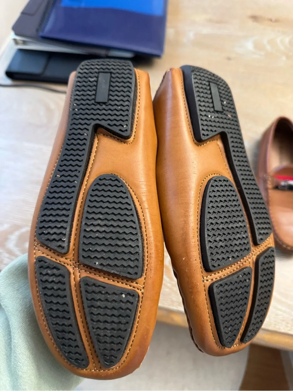 Bruno Marc Kids Brown Slip-On Dress Loafers with Red Accent, size 2
